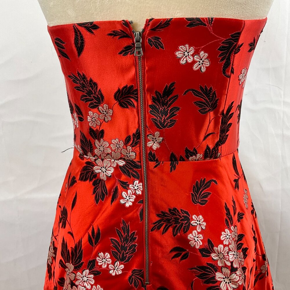 Alice + Olivia Strapless Bridget Mini Dress 8 Red Black White Floral Embroidere - Picture 11 of 13